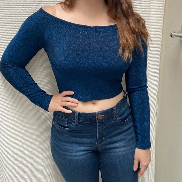 SHEIN women’s off shoulder cropped glitter long-sleeve. Size medium/US 6. - Picture 3 of 12
